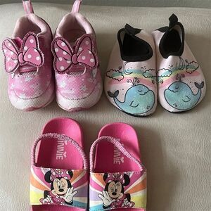 Disney Minnie Mouse & Whale Print Toddler Girls' Shoe Set - Size 5/6 Pink